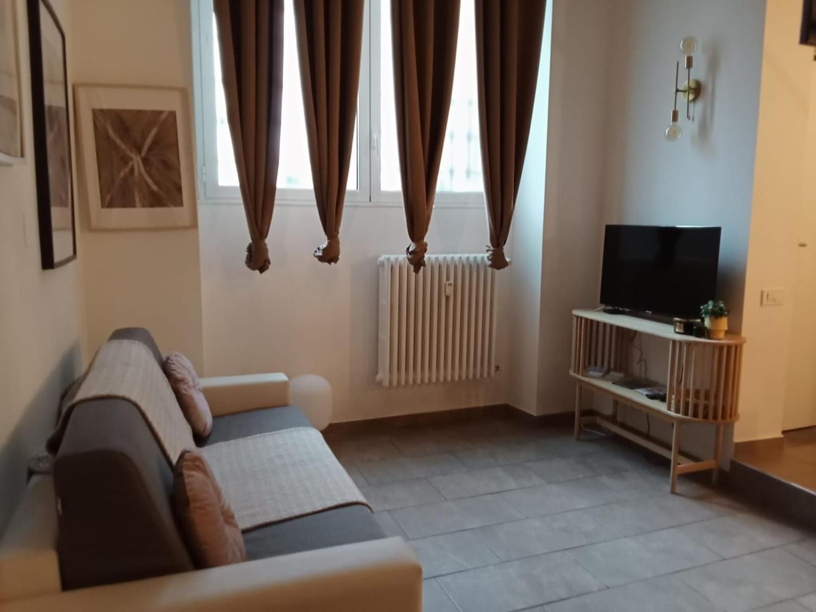 Apartment Reginamilanobnb In Porta Romana Milan